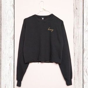 🐻 Brandy Melville honey cropped sweatshirt 🐻